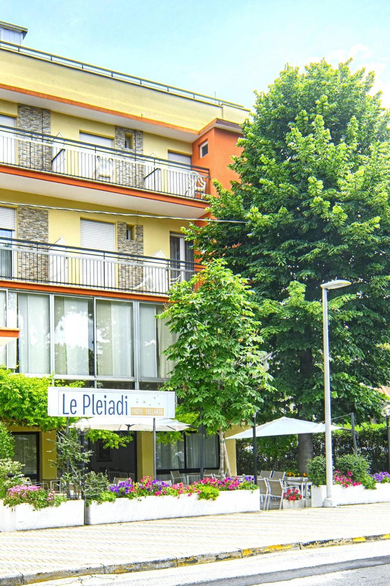 Hotel Le Pleiadi 벨레지아아지마리나 외부 사진