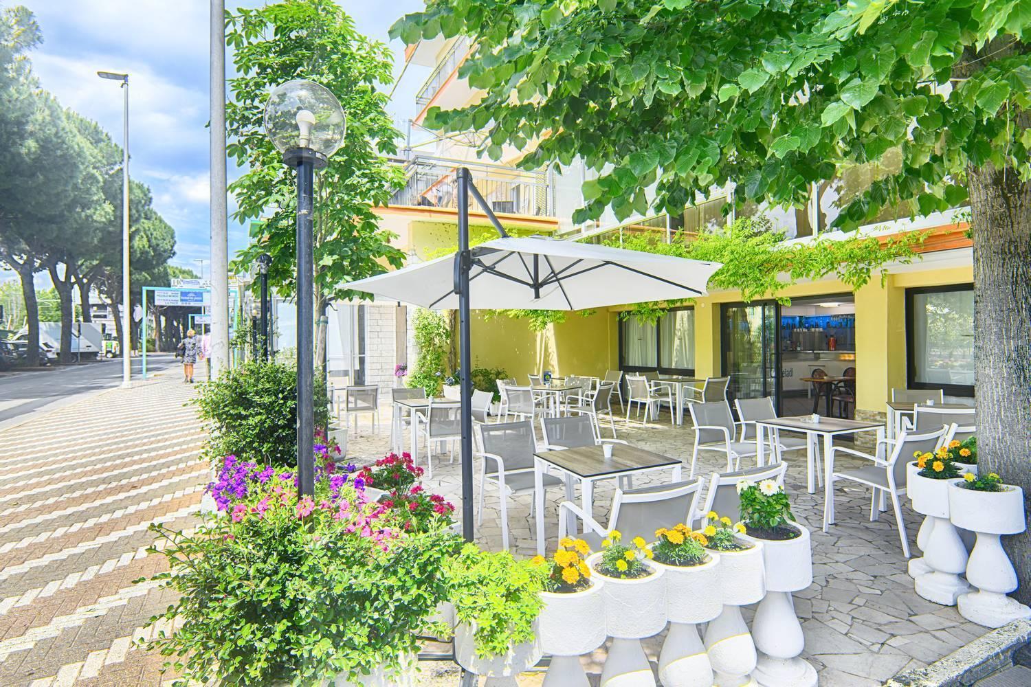 Hotel Le Pleiadi 벨레지아아지마리나 외부 사진